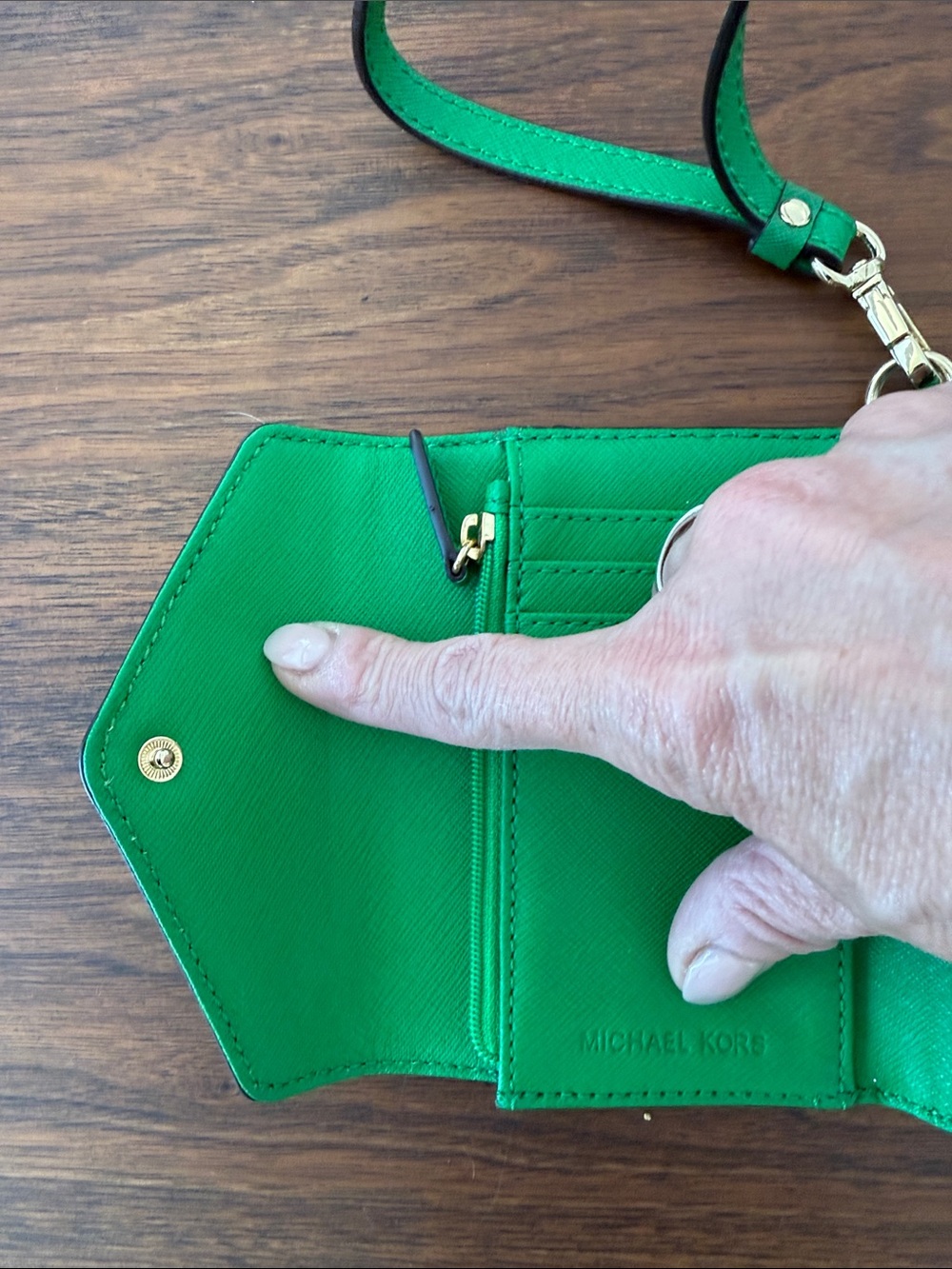 Michael Kors Jet Set Saffiano Leather Smartphone Wristlet - Emerald Green - Picture 9 of 12